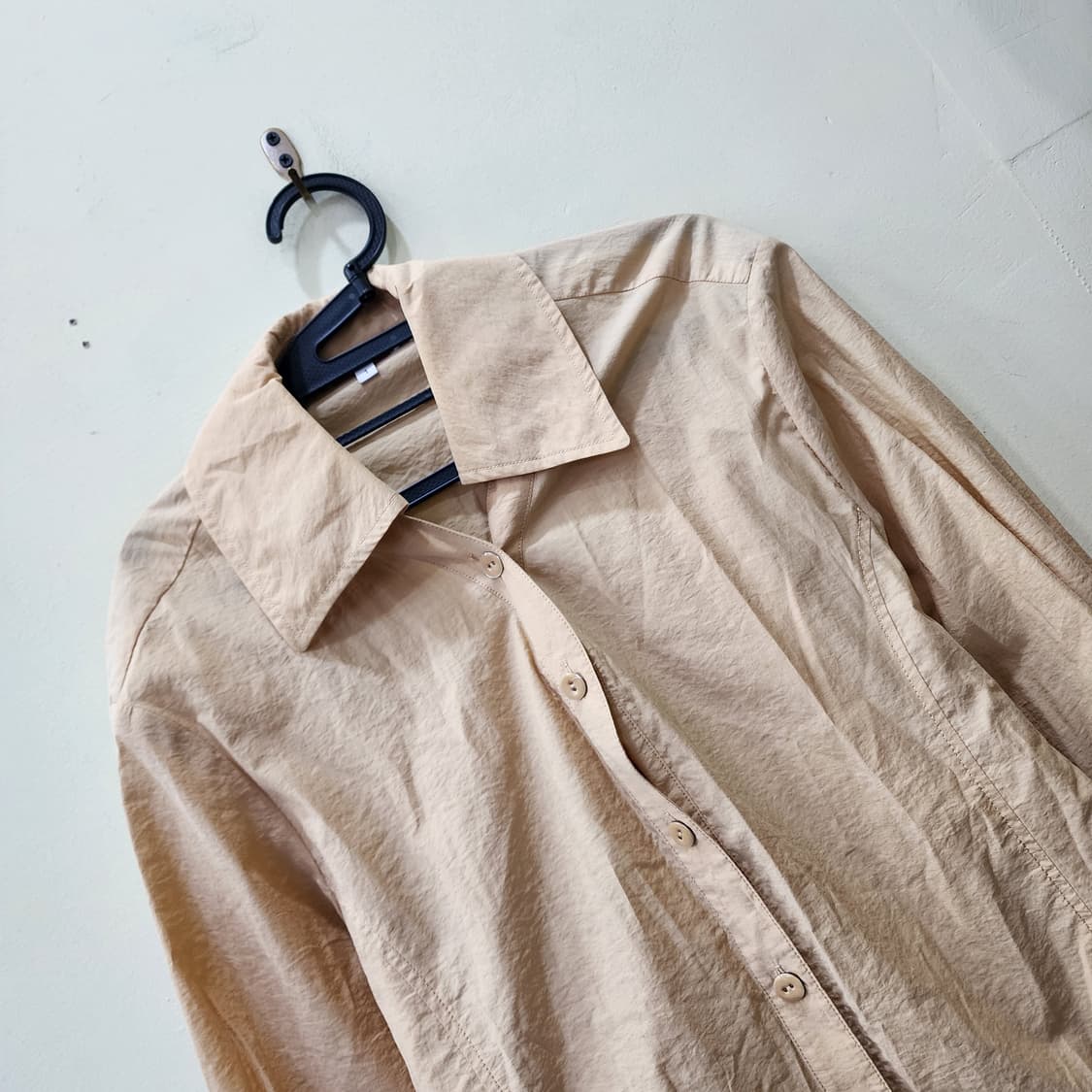 [1] on&on 베이지 오렌지 셔츠 상품이미지2