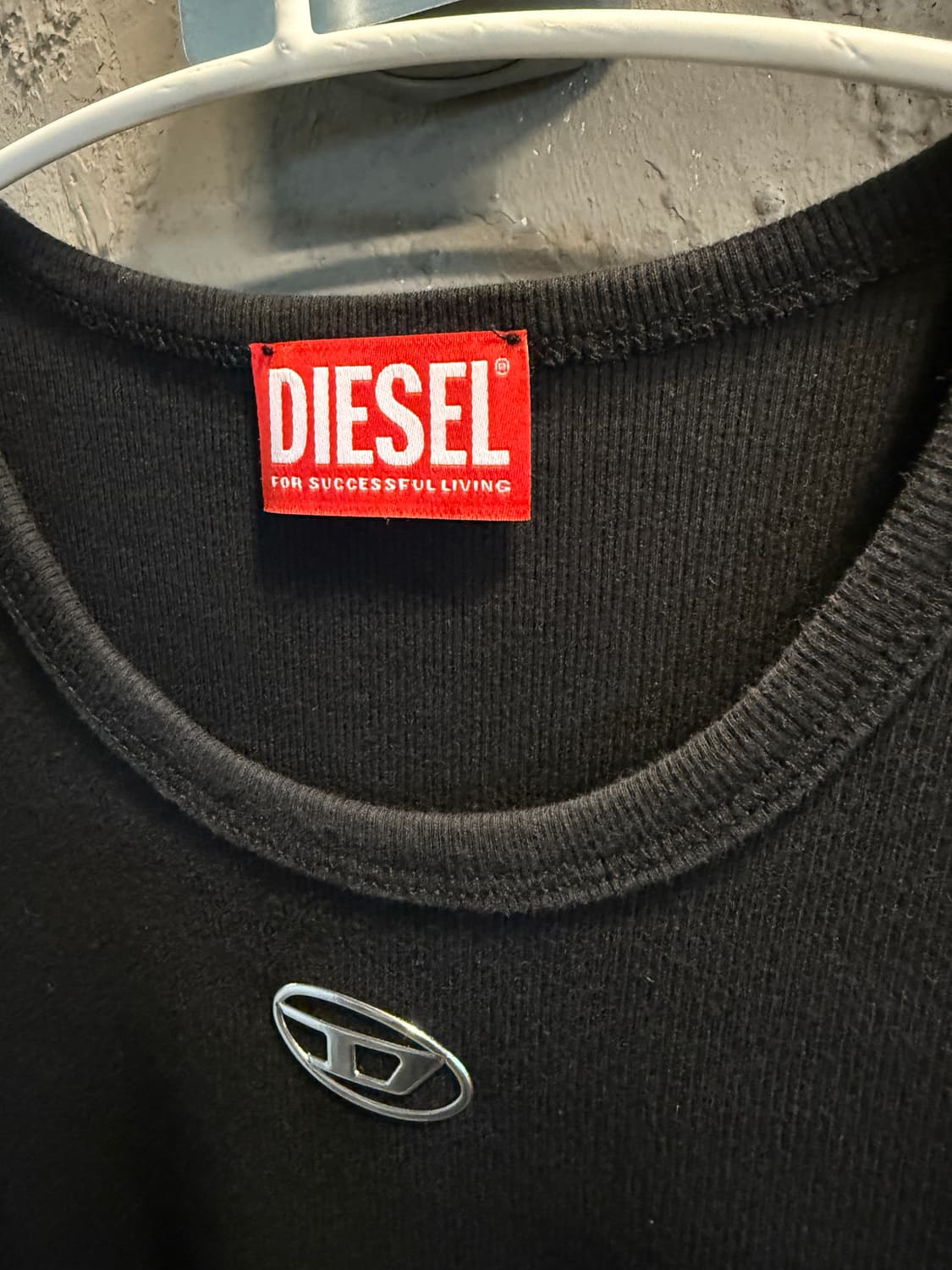 디젤 메탈 D 로고 슬림핏 반팔 티셔츠 블랙 S 상품이미지3