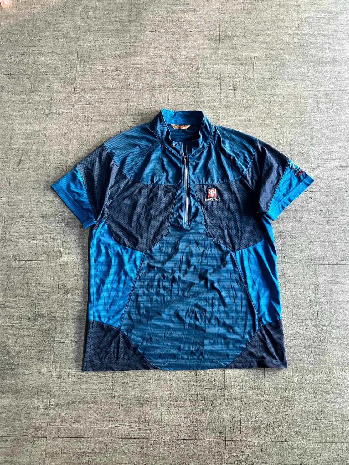 블랙야크 기능성 등산복 반팔집업 상품이미지1