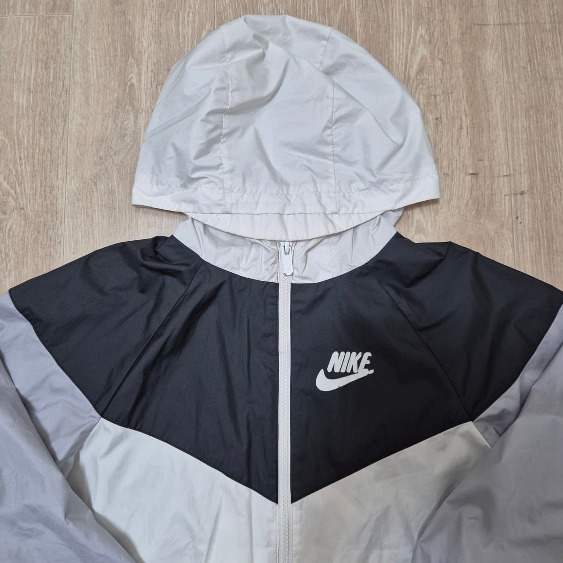 나이키 키즈 에어 스우시 바람막이 자켓 상품이미지2