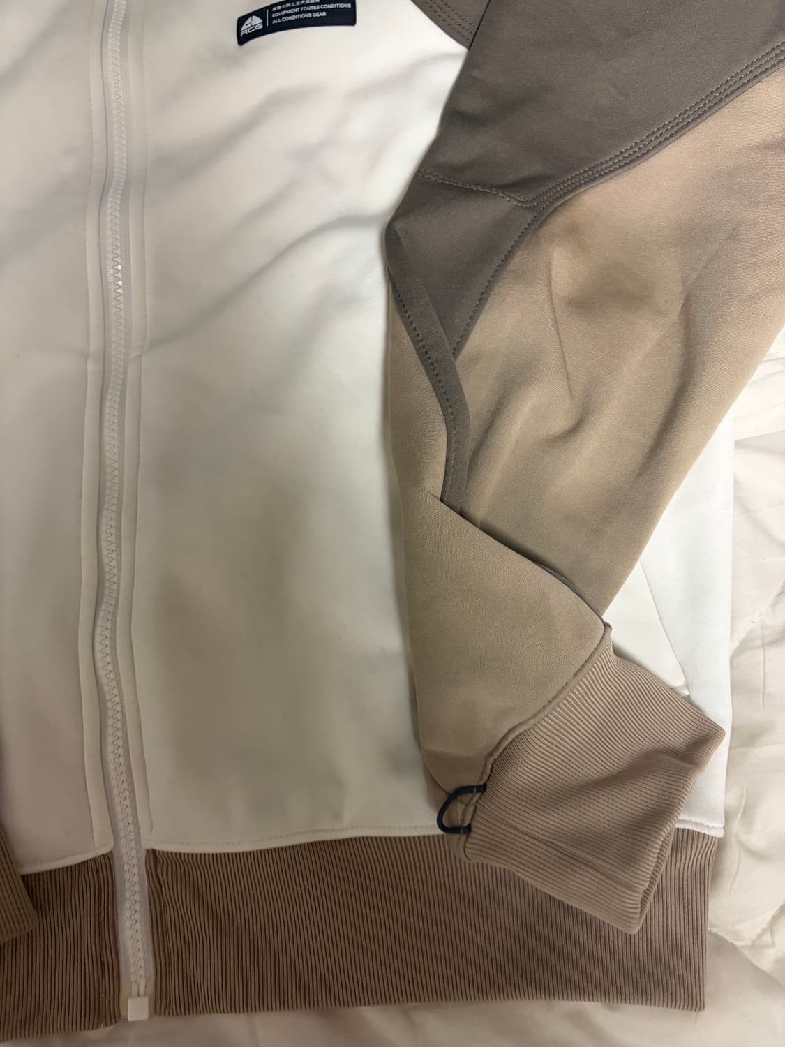 Nike acg 트랙자켓 집업 상품이미지4