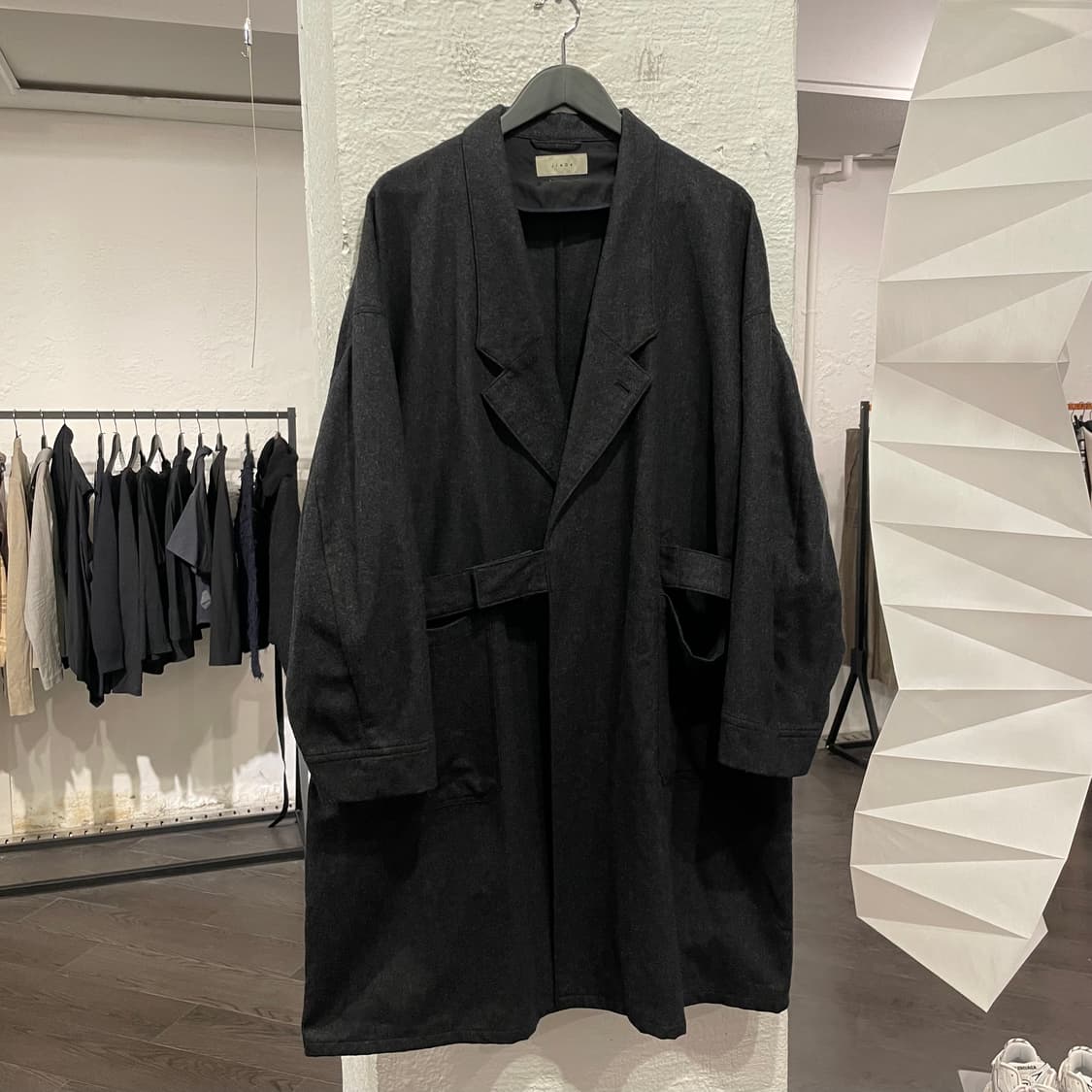 지에다 오버사이즈 랩 코트 상품이미지1