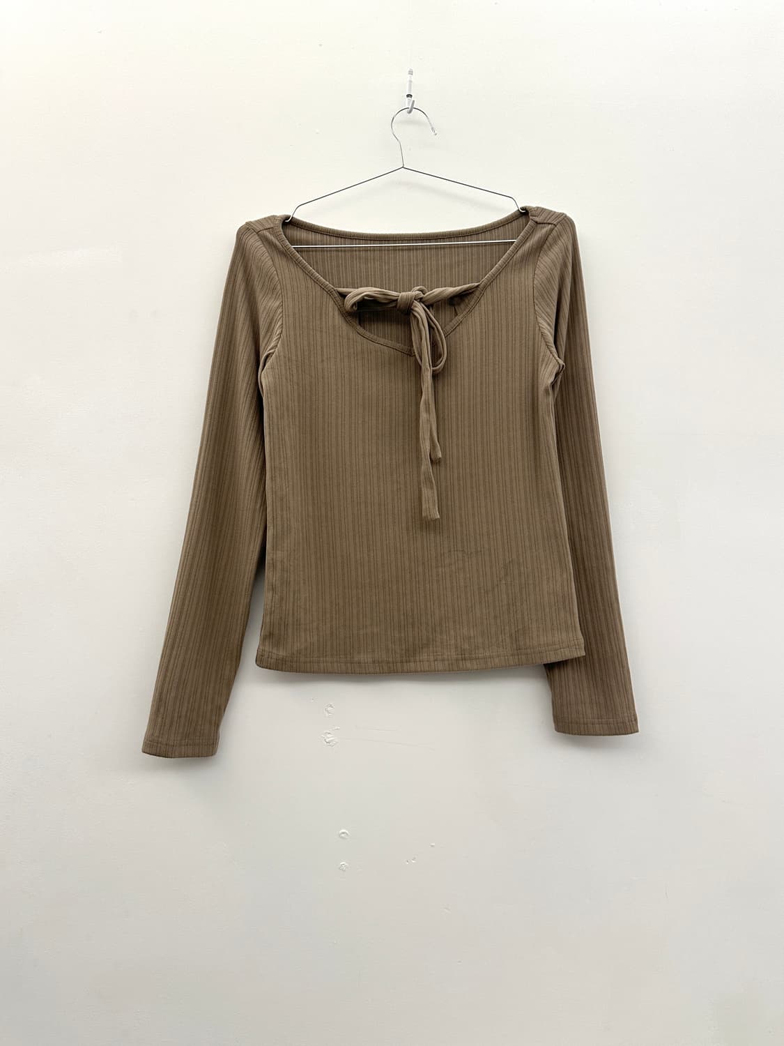 Ribbed back ribbon top / beige 상품이미지1
