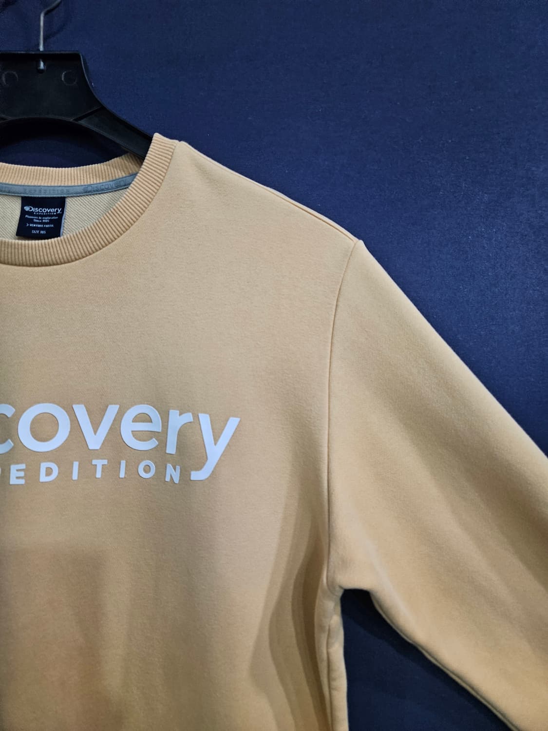 디스커버리 살구색컬러 남성 105 맨투맨  상품이미지4