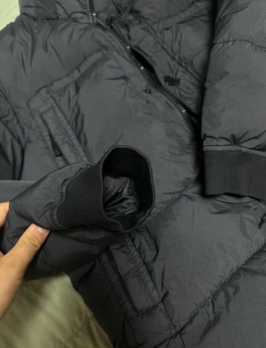 L]스톤아일랜드 크링클랩스 패딩 20fw 다크그레이 상품이미지8