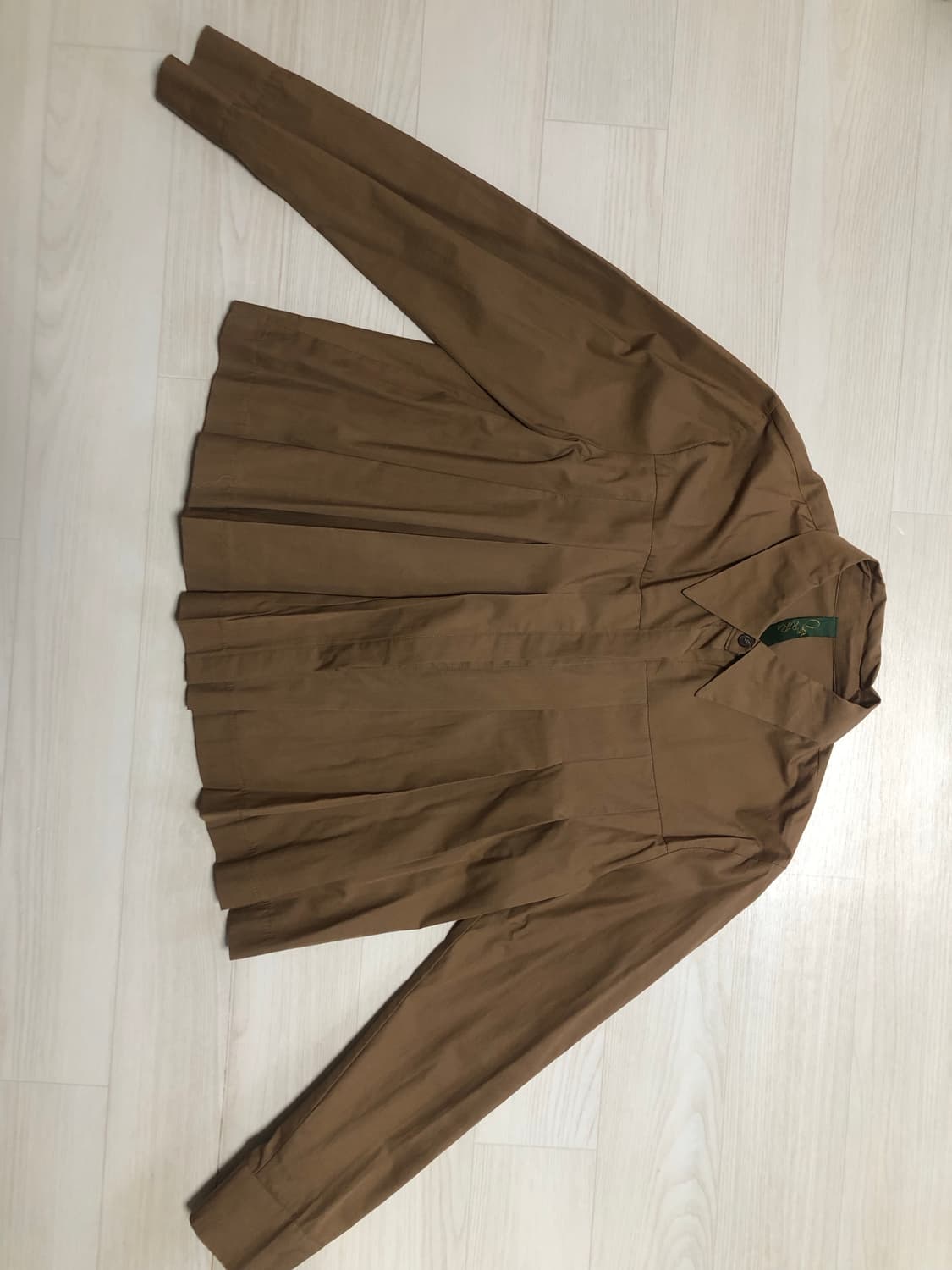 제이바이라라 플리츠 셔츠 브라운  상품이미지3