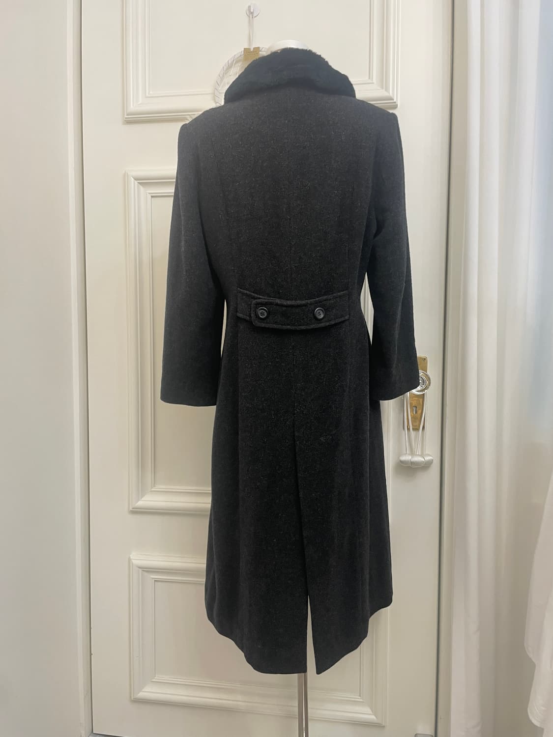black wool back belt point long coat 상품이미지3