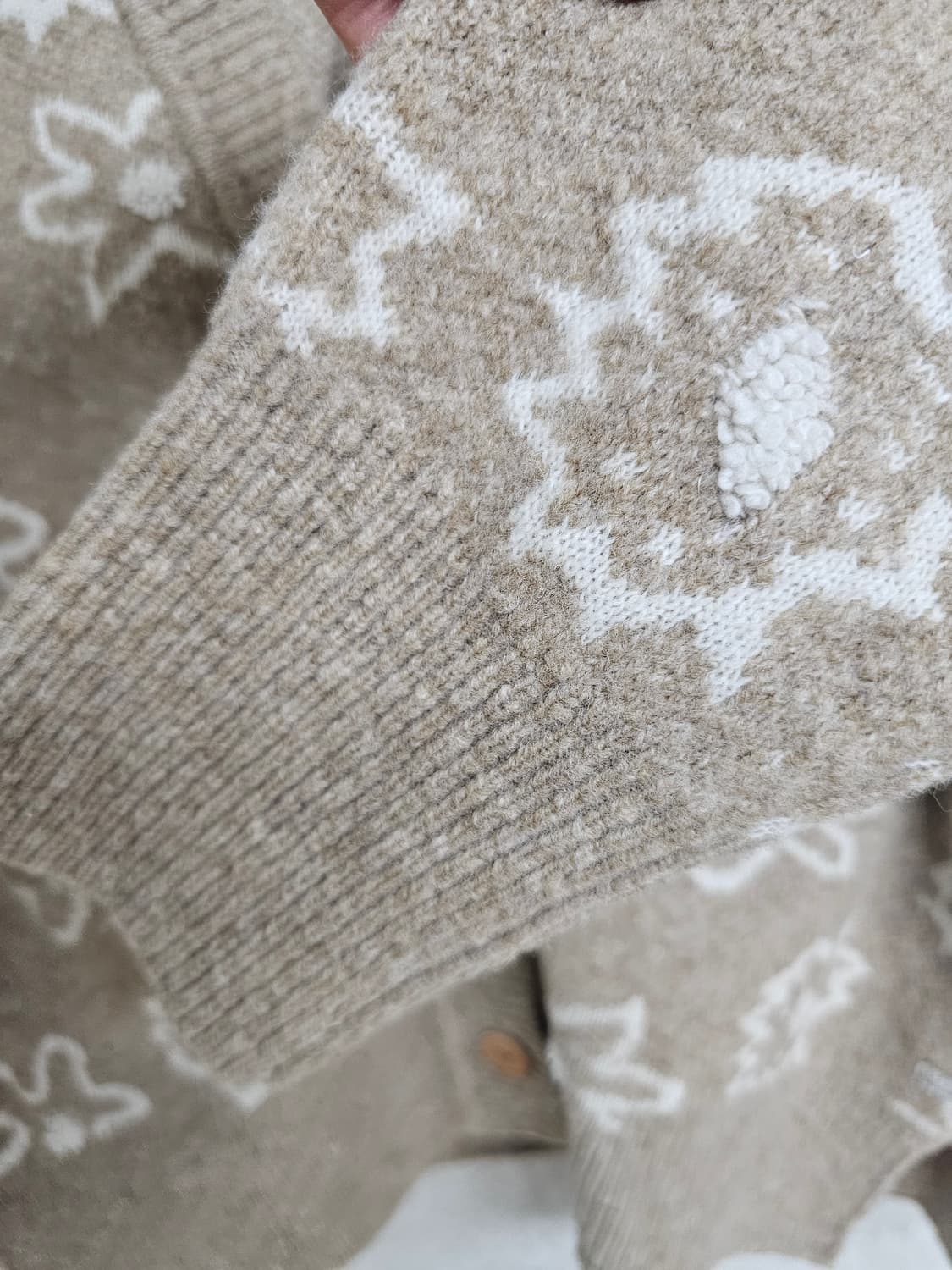 써스데이아일랜드 니트 가디건 상품이미지5