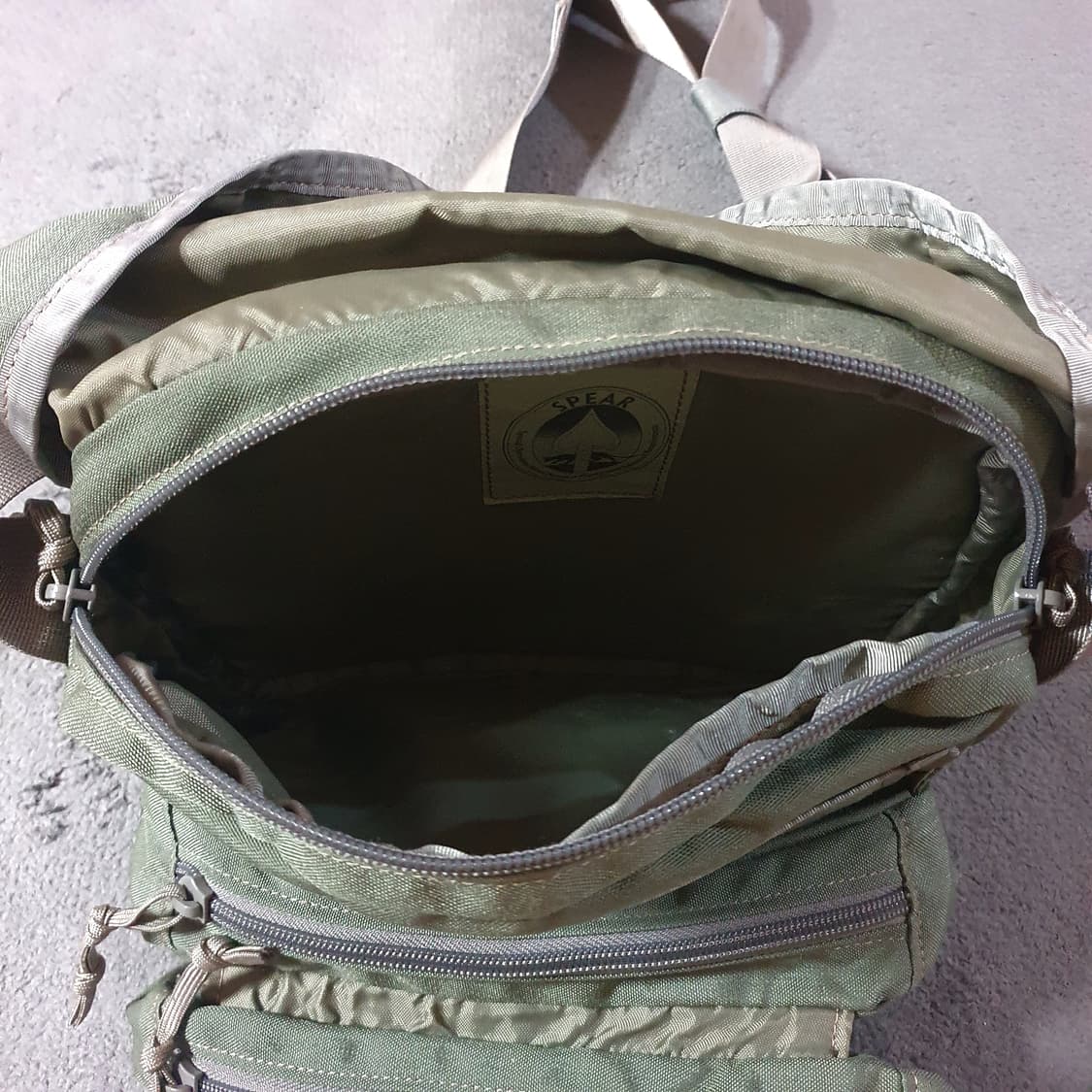 그레고리 밀리터리 크로스백 슬링백 상품이미지5