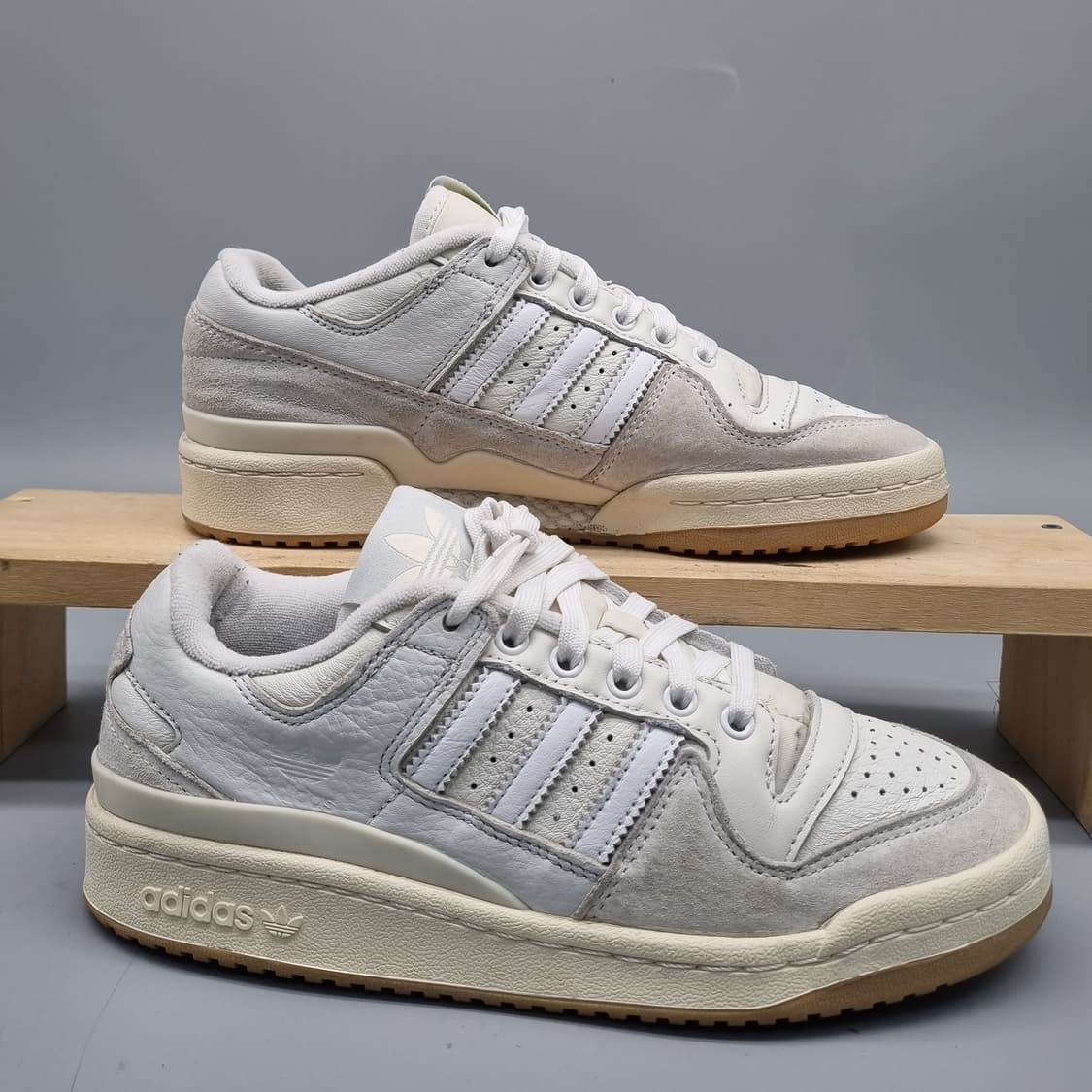 아디다스 포럼84 로우 여성스니커즈235 상품이미지1
