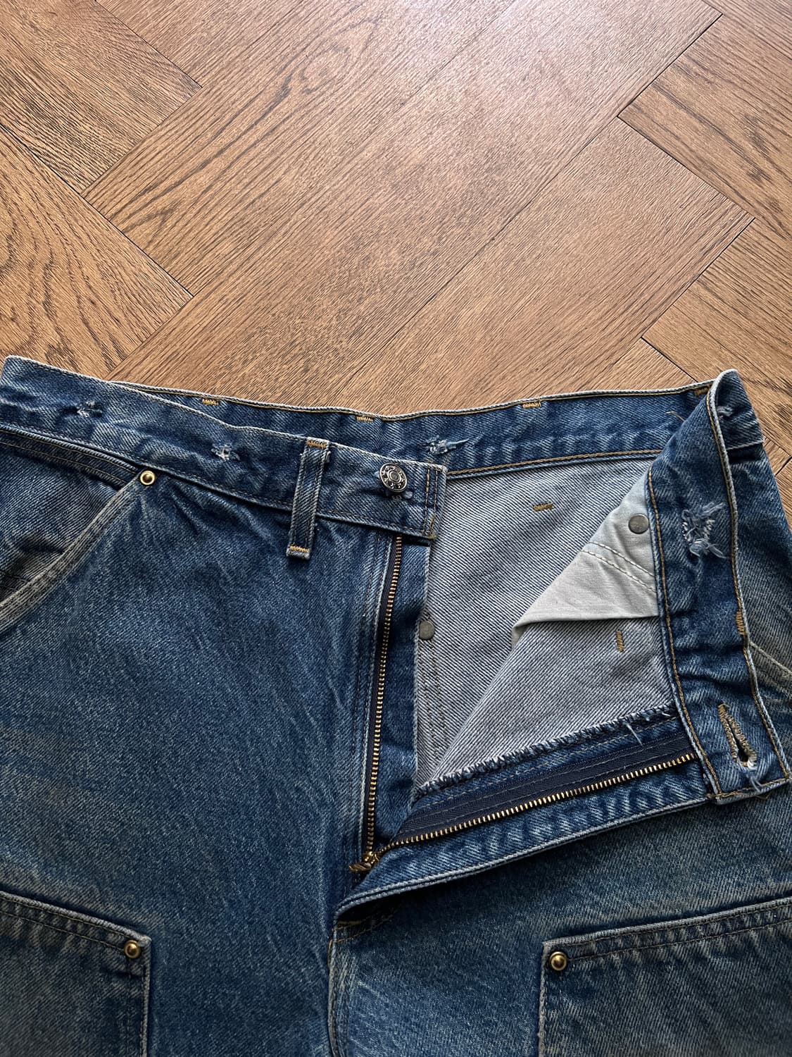 [34]칼하트 Made in USA 더티워싱 더블니 워크 데님 팬츠 상품이미지5