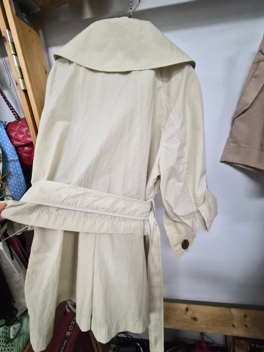 구호 바스락 숏트렌치 상품이미지6