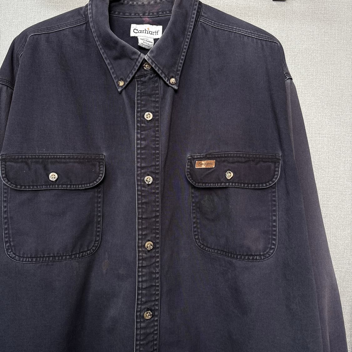 칼하트 가죽탭 워크셔츠 상품이미지3