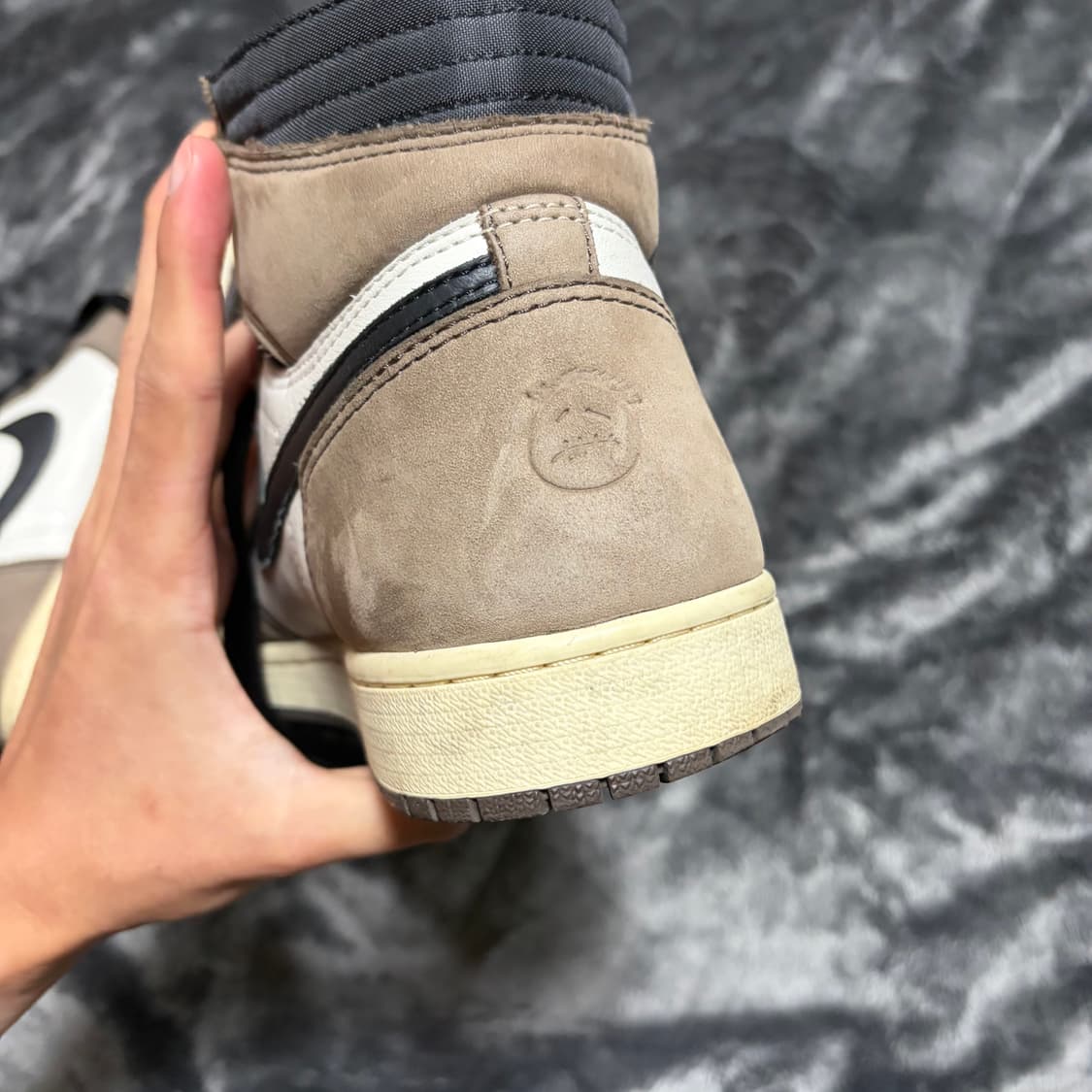 조던1 og 트레비스스캇 모카 275 상품이미지3