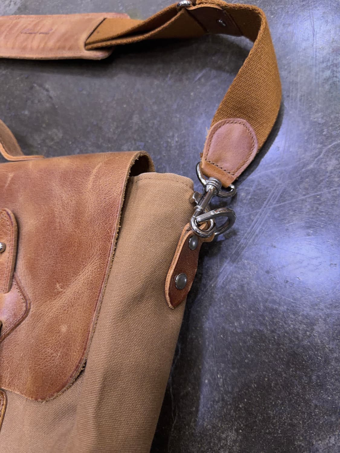 공허군 주문제작 클래식 레더 왁스 힐링백 크로스백 상품이미지5