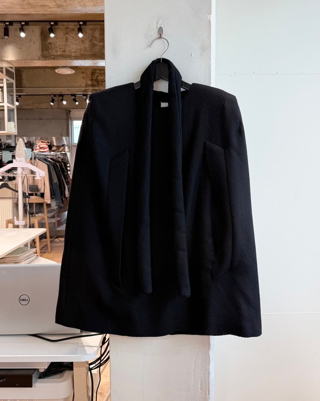 메종 마르지엘라 블랭크라벨 블랙 케이프 자켓 상품이미지2