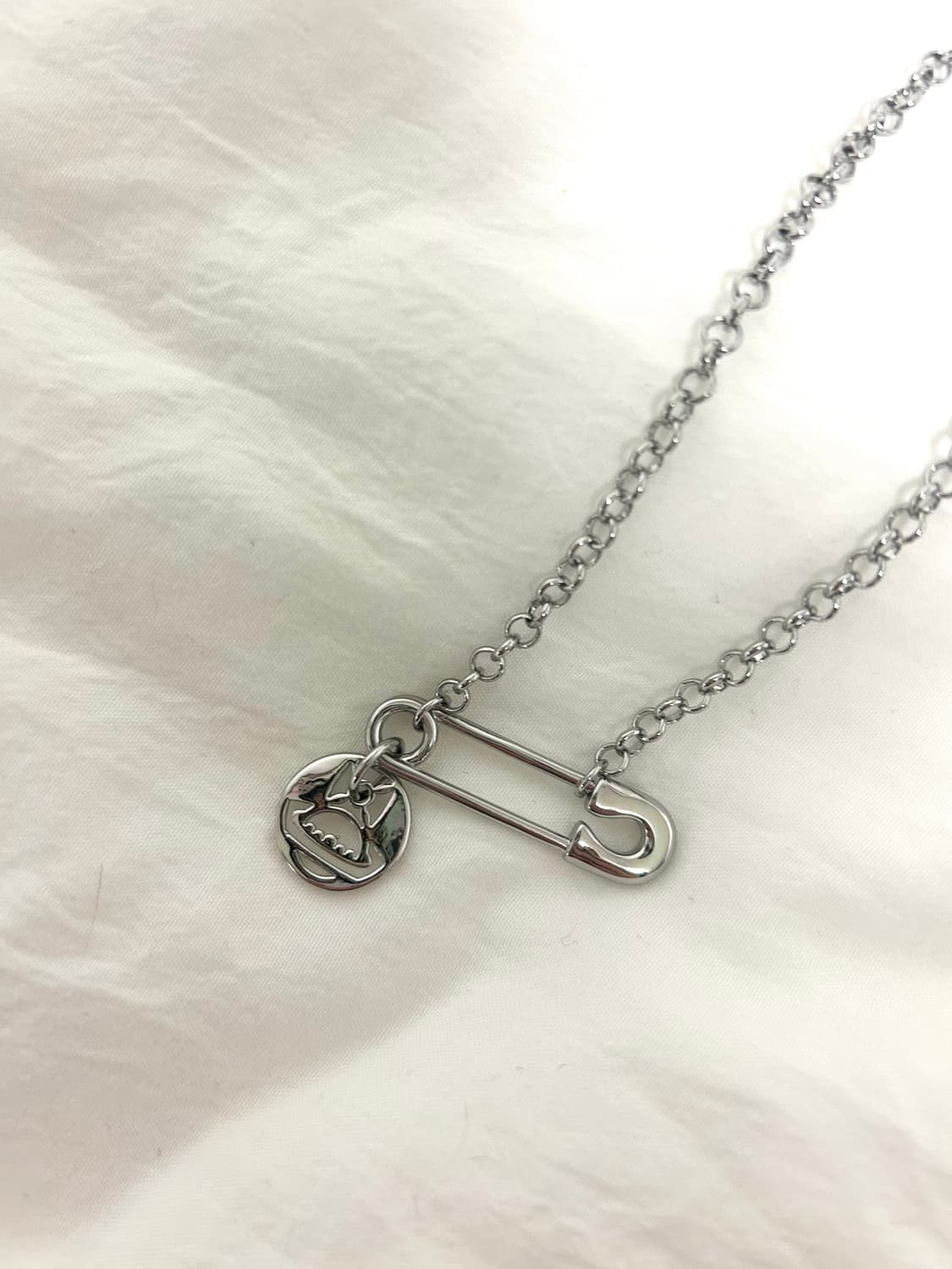 비비안웨스트우드 이모진 핀셋 목걸이 상품이미지2