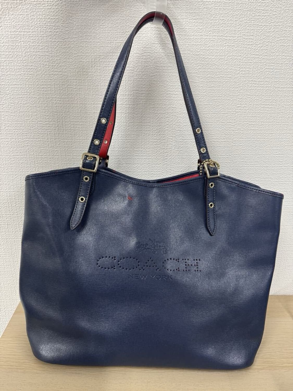 Coach 레더 숄더백 상품이미지1