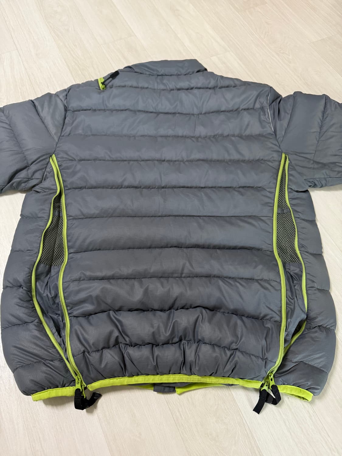 오클리 아카이브 경량 패딩 상품이미지4