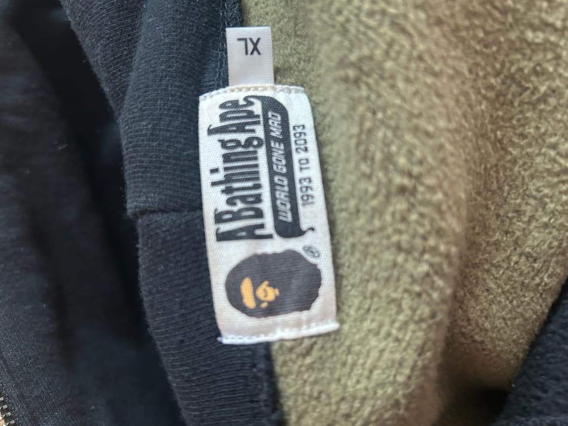 베이프 반집업 반카모 후드집업 새상품급 판매합니다 상품이미지3