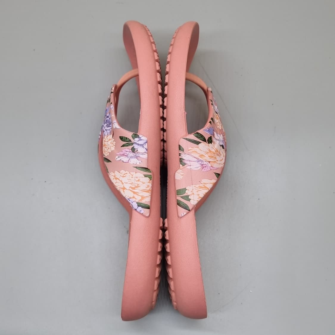 크록스 여성쪼리w8 250 상품이미지5