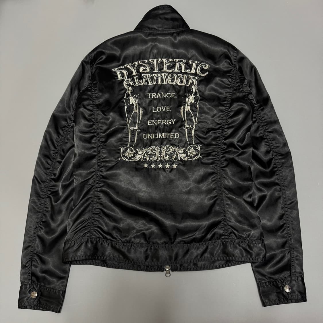 히스테릭글래머 블랙컬러 히스테릭걸 자수 로고 하이넥 새틴 자켓 상품이미지6