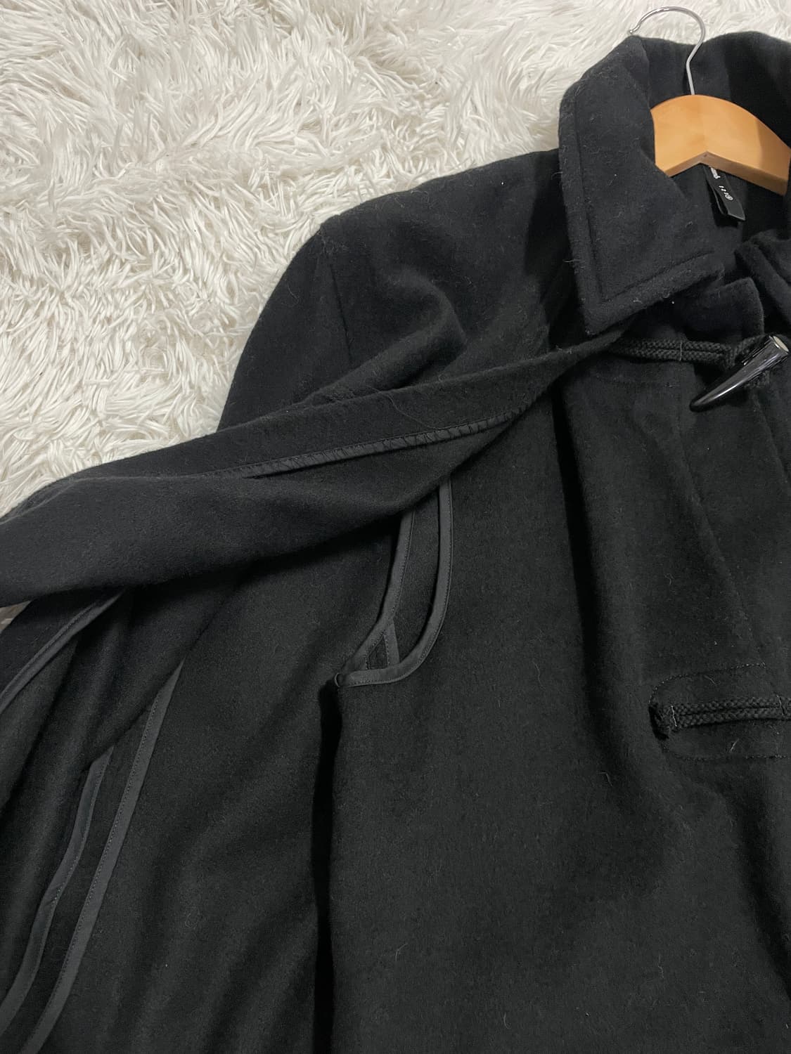 캐시미어 혼방 블랙 더플 케이프 상품이미지5