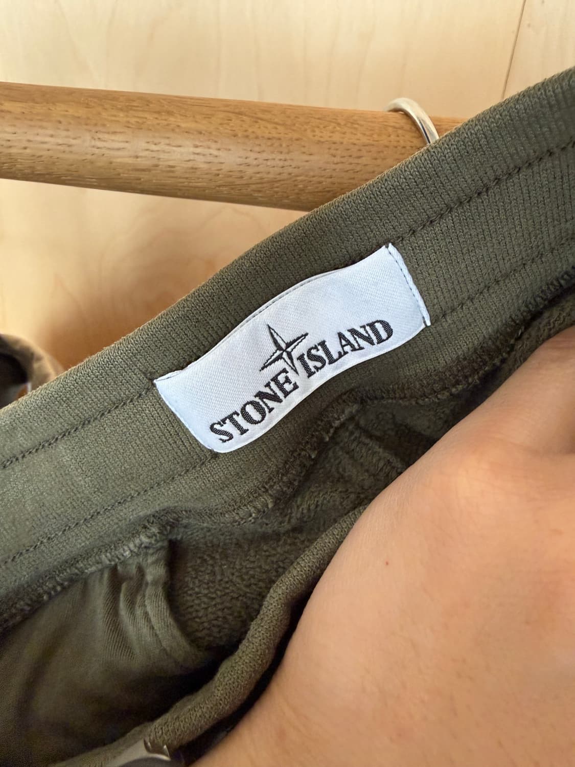 스톤아일랜드 조거 팬츠 카키 상품이미지5