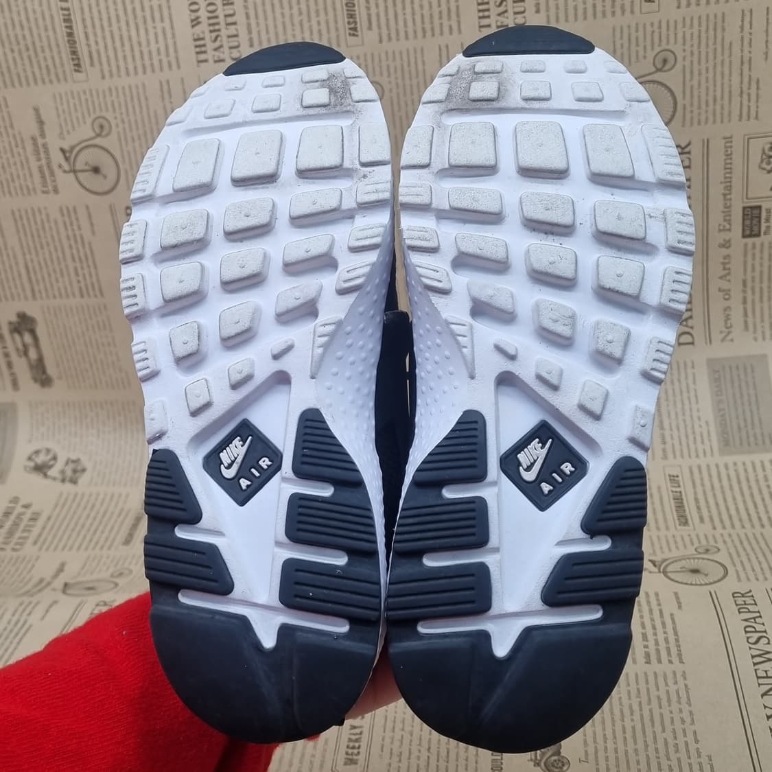 나이키 에어허라취 런 여성운동화235 상품이미지3