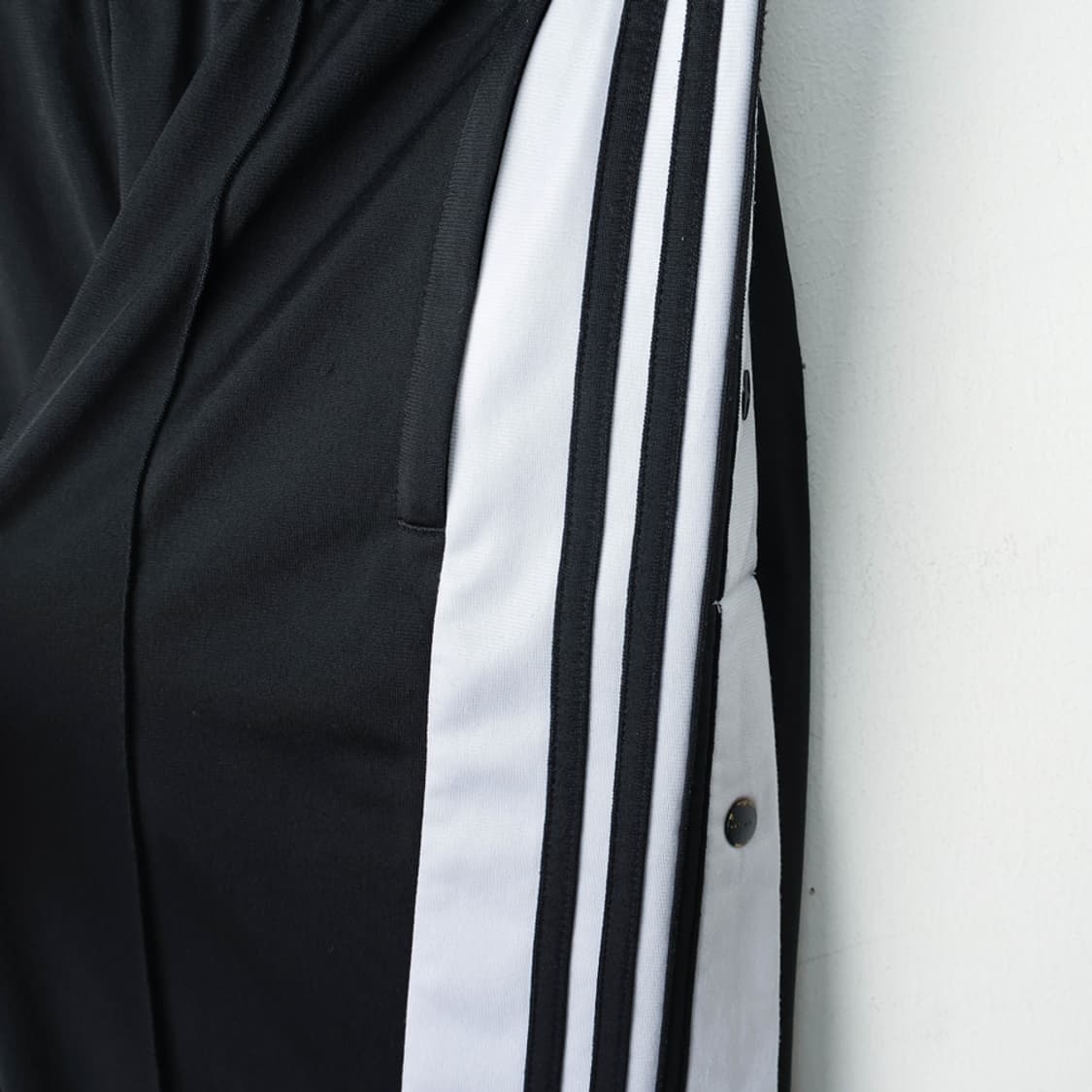 28/아디다스 여성 아디브레이크 팬츠 상품이미지4