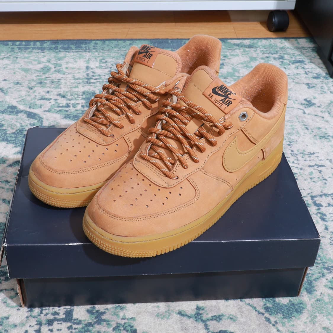 NIKE 나이키 에어 포스 1 '07 LV8 위트 된장 270 상품이미지1