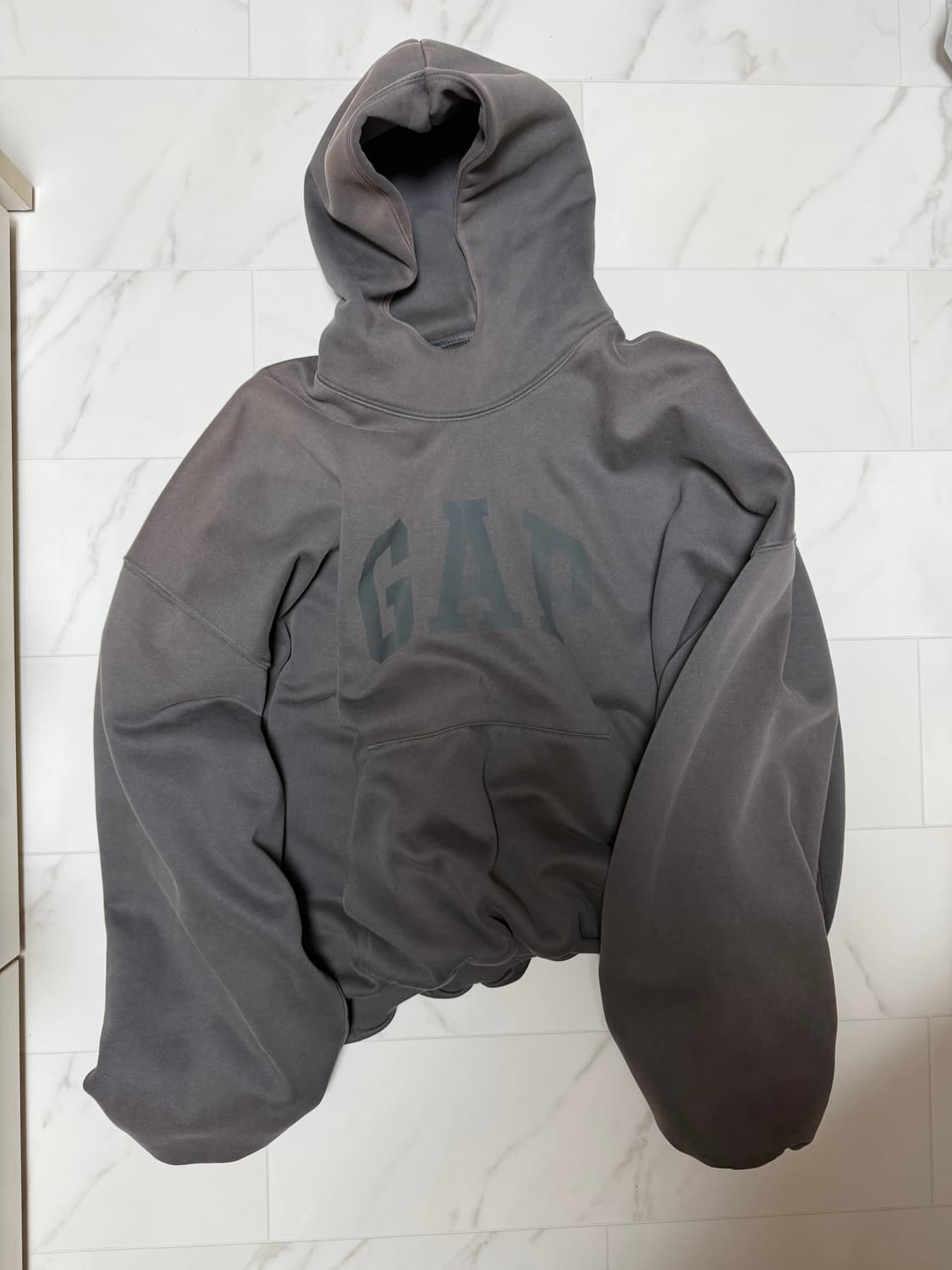 이지갭 바이 발렌시아가 상품이미지1