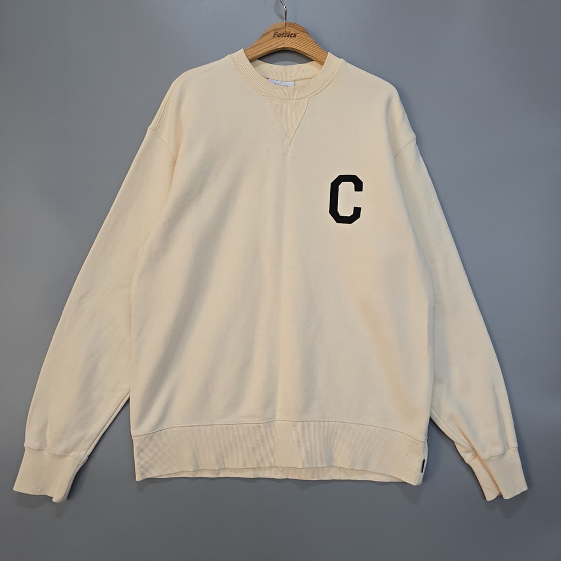 커버낫(COVERNAT) C 로고 맨투맨 아이보리 L 상품이미지1