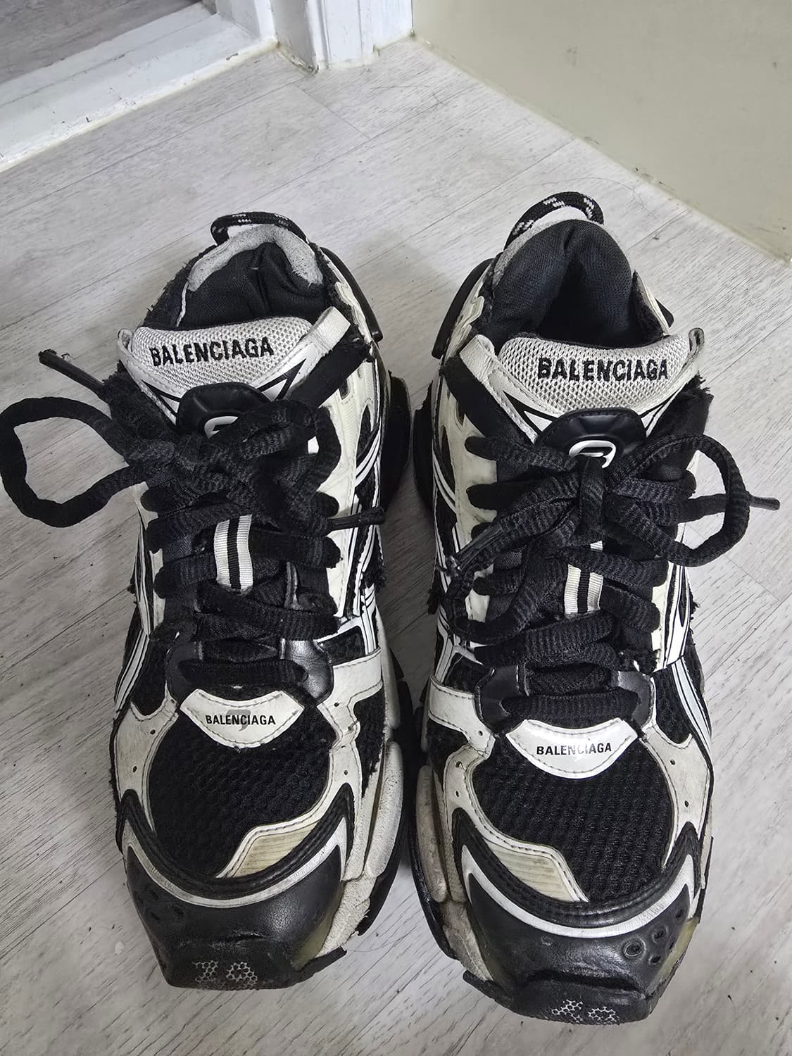 (정품) 발렌시아가 뉴러너 스니커즈 39 (명품 남자 신발 운동화) 상품이미지3