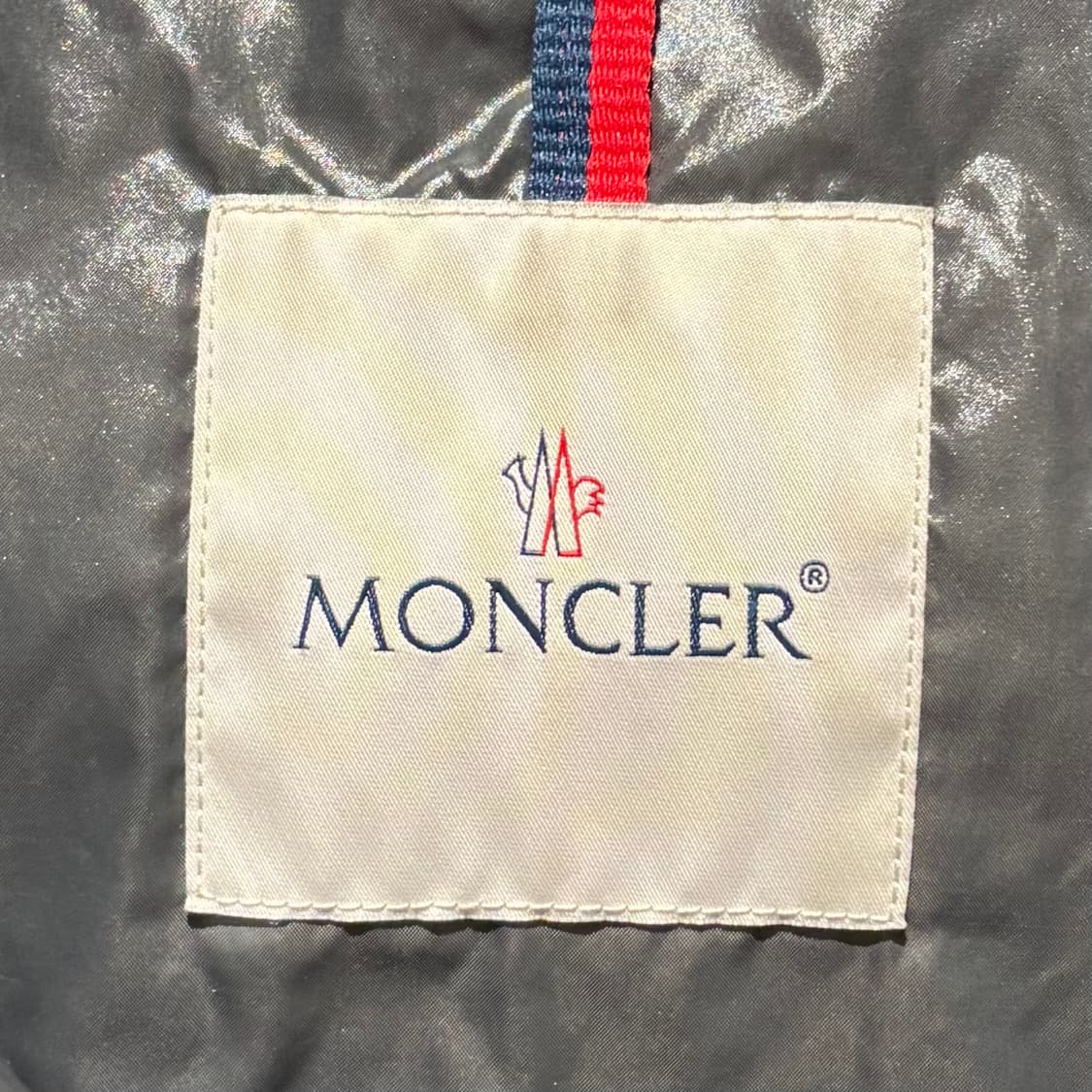 A+ / 4 (105) 몽클레어 마야 숏패딩 블랙 상품이미지3