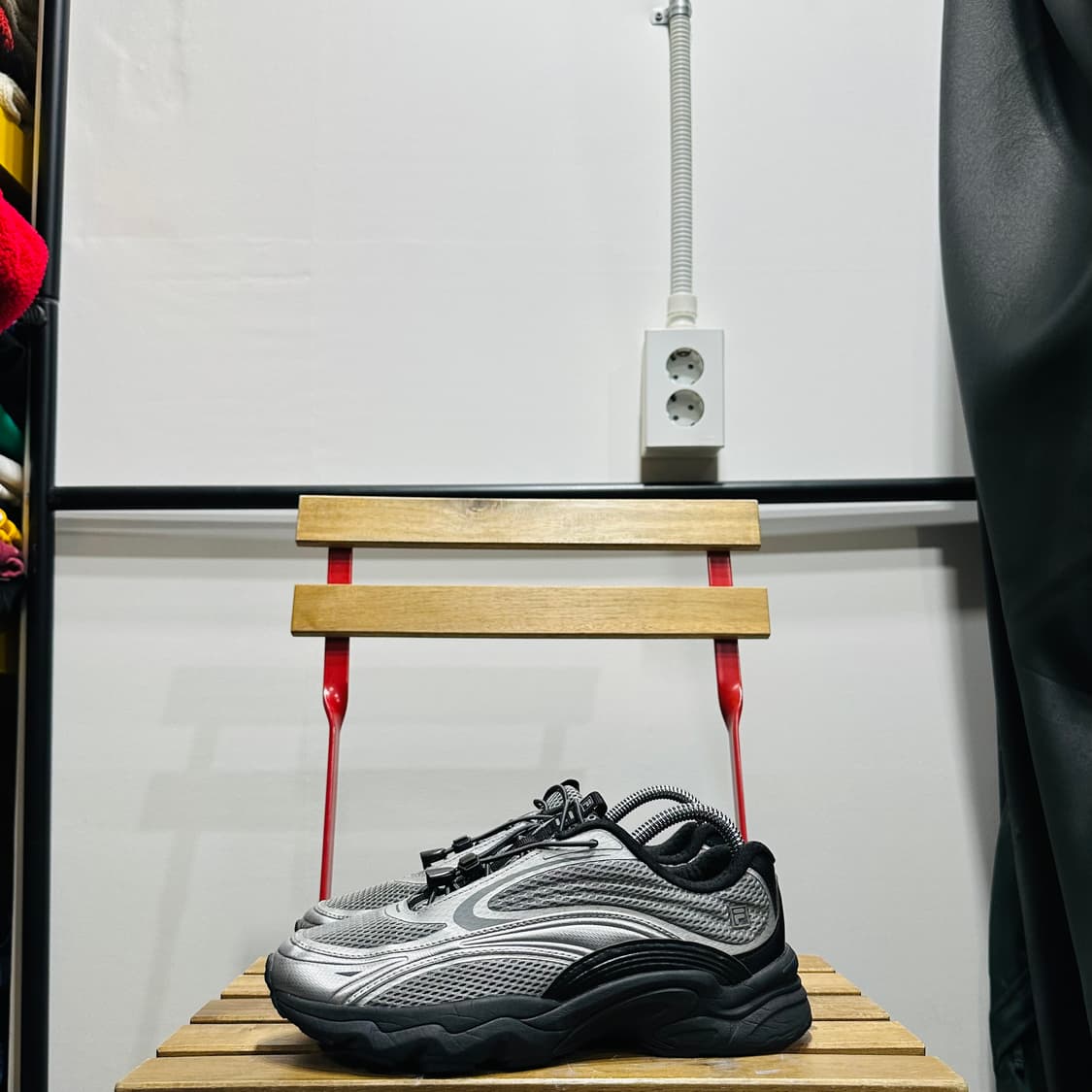 250) 휠라 운동화 남녀공용 신발 판테라 메탈 블랙 상품이미지3