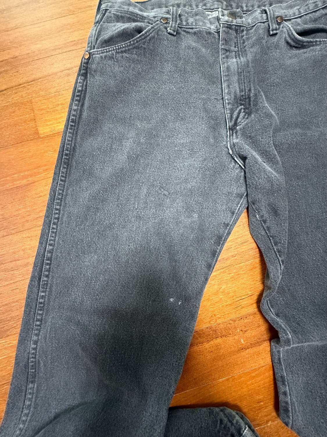 (Made in USA) Wrangler 워시드 블랙 진 상품이미지3