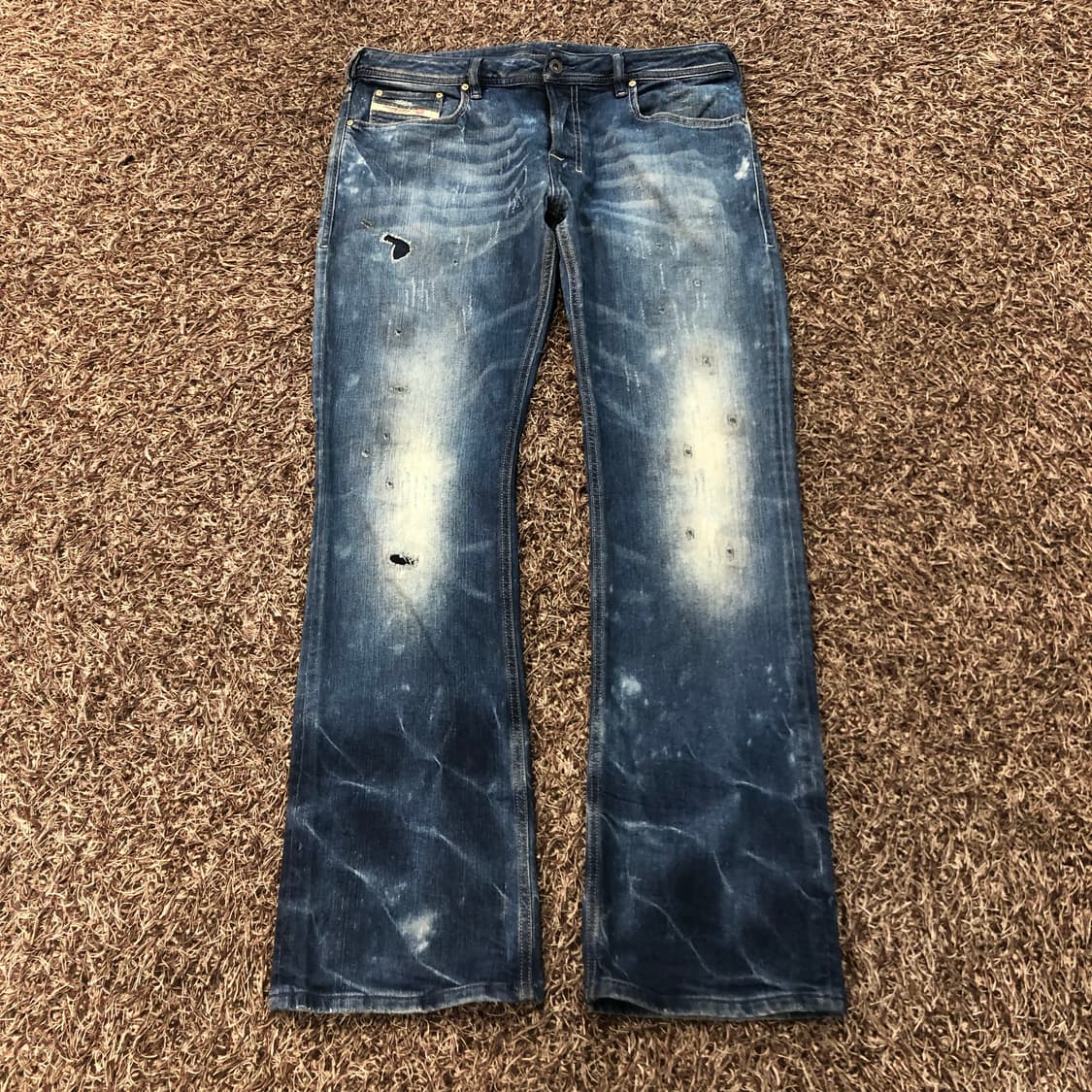 디젤 ZATINY 워싱 디스 부츠컷 데님 팬츠 상품이미지2