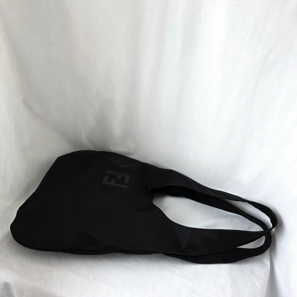 [정품 FENDI] 펜디 FF로고 나일론 여성 숄더백 호보백 상품이미지2