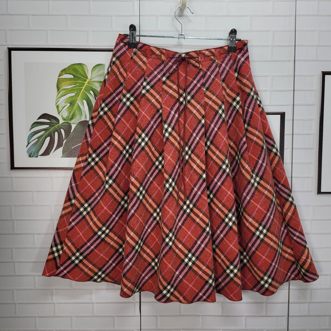 버버리 블루라벨 미디 체크 스커트 치마 36사이즈 27인치 상태 최상 상품이미지1