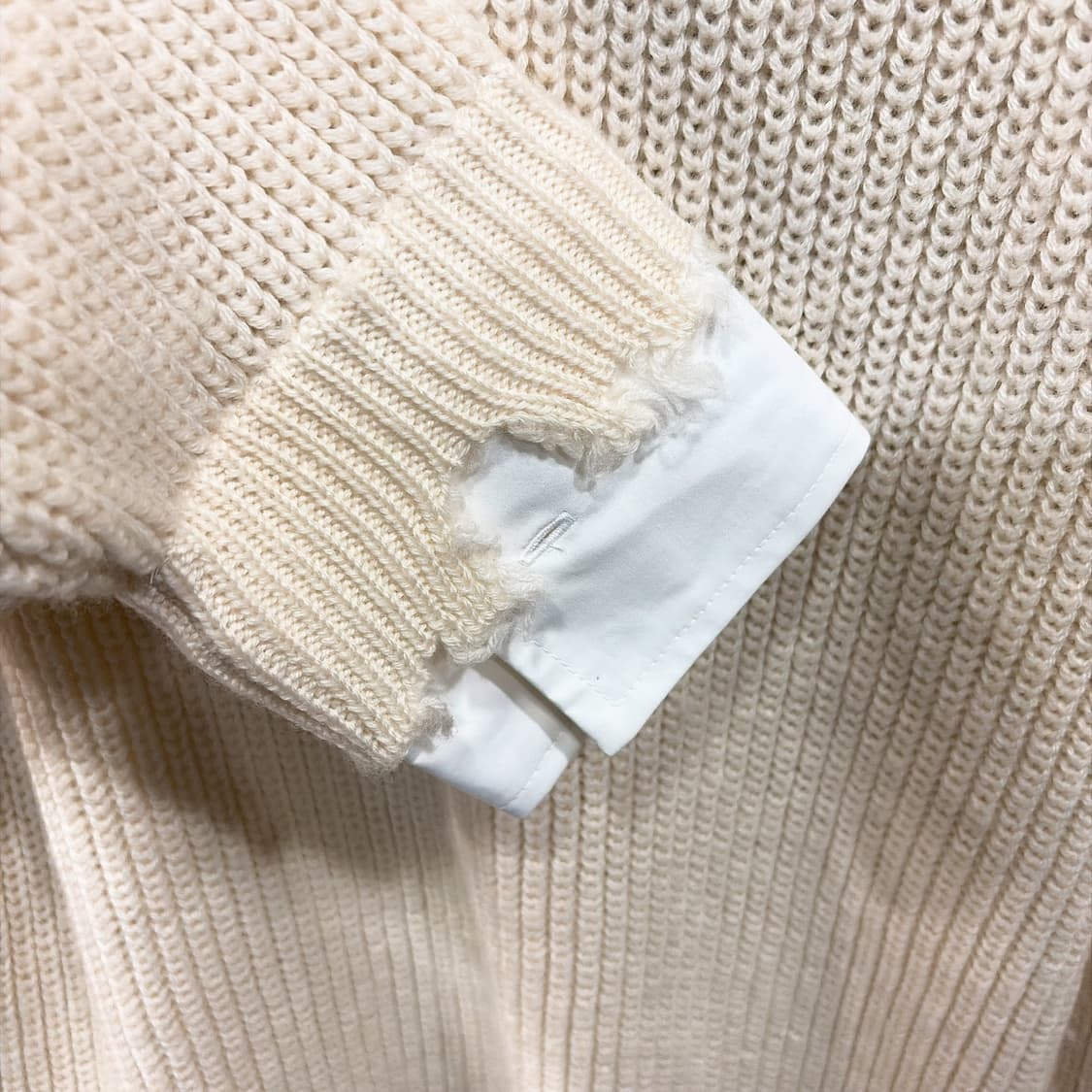 (정품/새상품) 마르지엘라 남성 오프화이트 데미지 레이어드 니트 상품이미지2