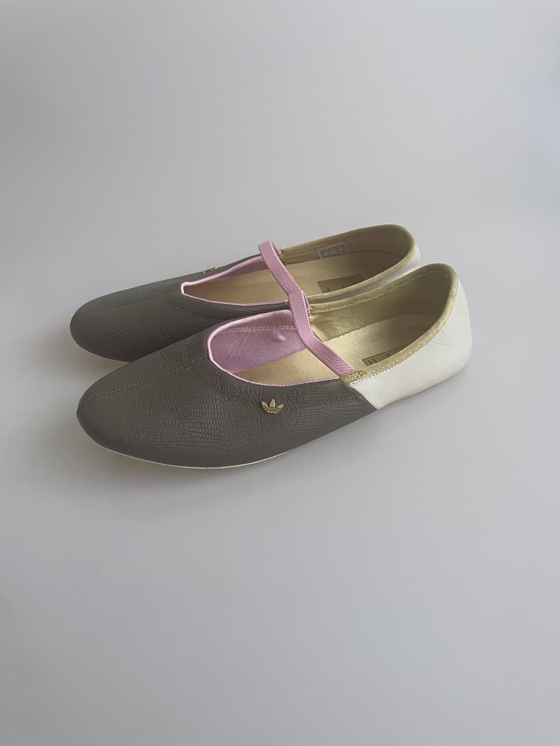 adidas. 250 상품이미지3