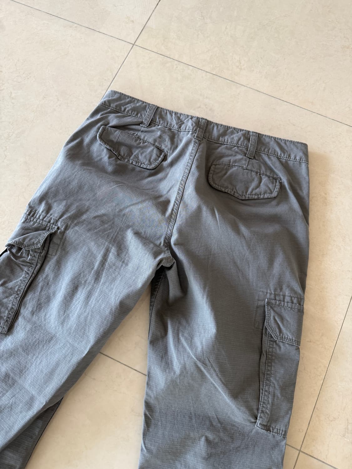 Gap 립스탑 그레이 카고팬츠 상품이미지4