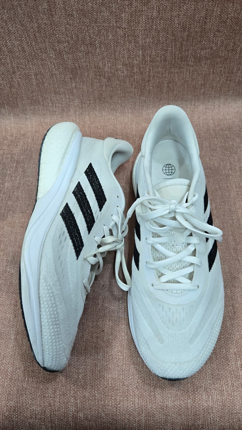 아디다스275mm- 슈퍼뇨바3  런닝화  스니커즈 상품이미지1