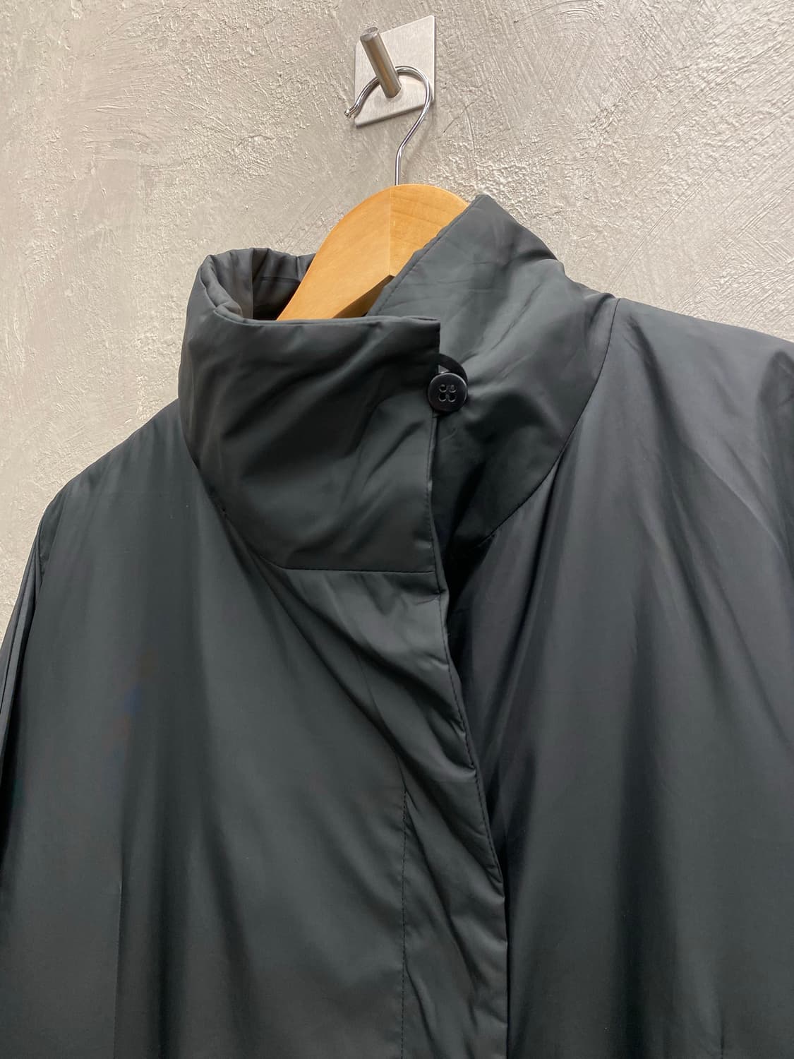 [Free] Japanese Vintage 블랙 폴리쉘 코트 상품이미지2