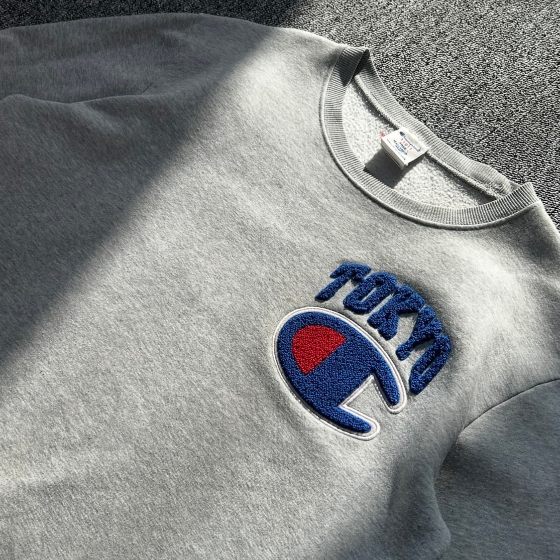 챔피온 도쿄 헤비 웨이트 스웻셔츠  상품이미지5