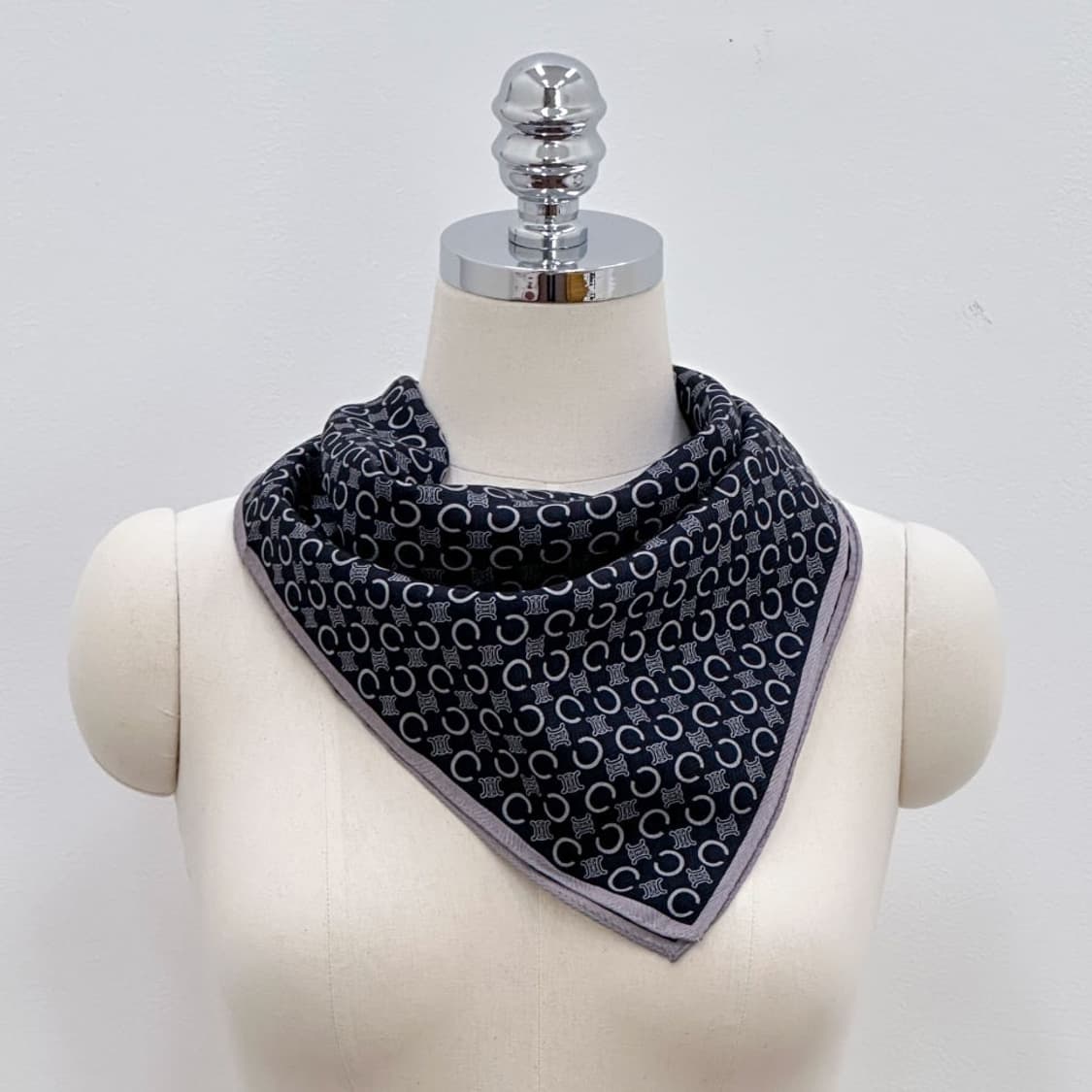 (새상품) celine / 셀린느 쁘띠스카프 손수건 상품이미지8