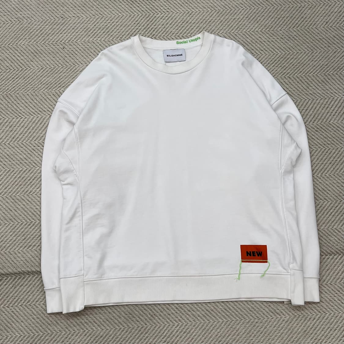 솔리드옴므 백프린팅 스웻셔츠 r2324 상품이미지1