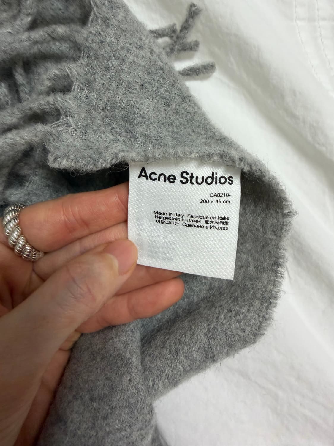 아크네스튜디오 네로우 머플러 라이트그레이 상품이미지3