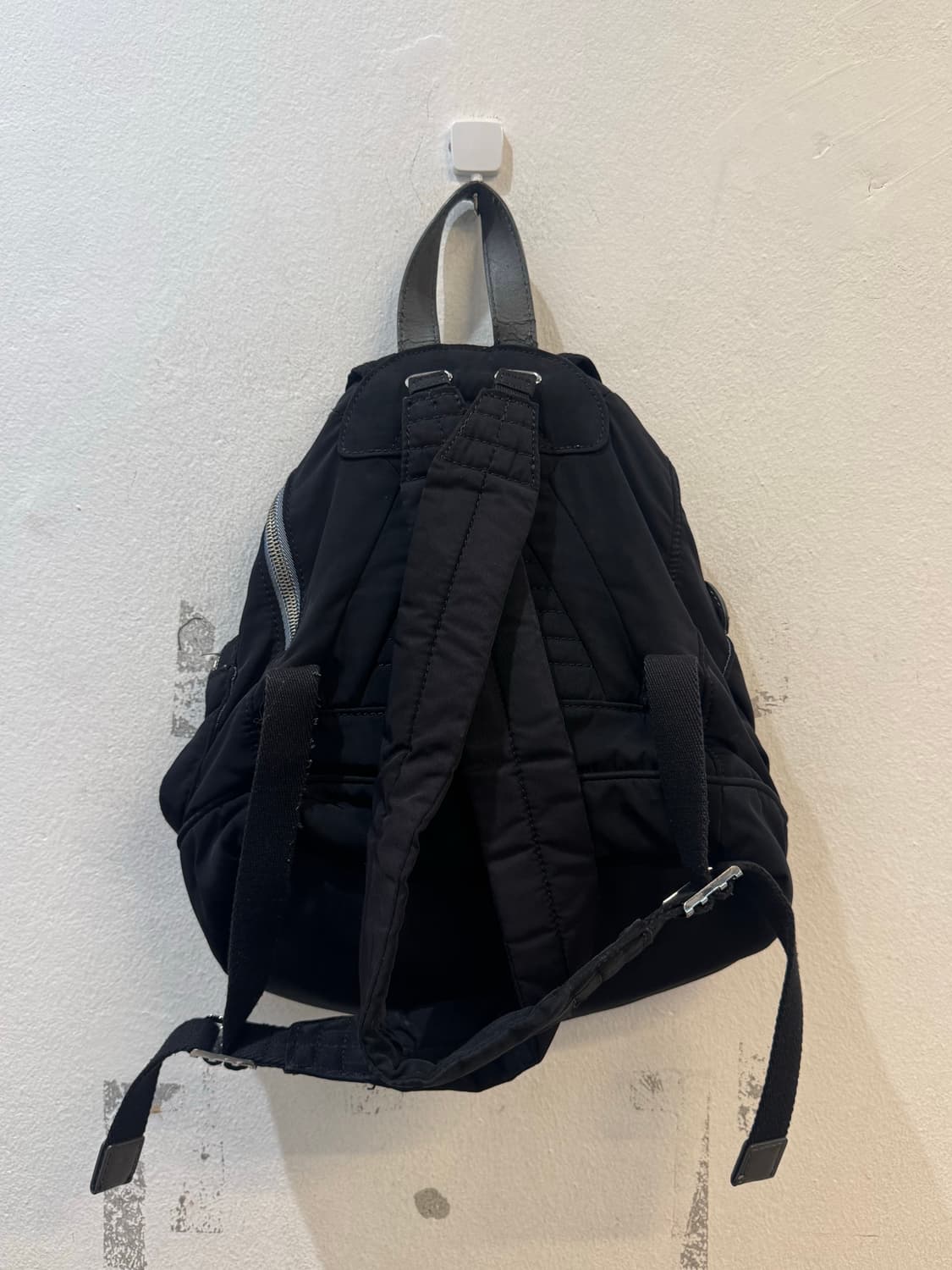 Diesel Multi-Pocket Nylon Backpack 상품이미지2